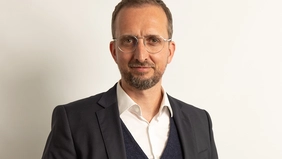 Portrait photography of Prof. Dr. Alexander Schuhmacher